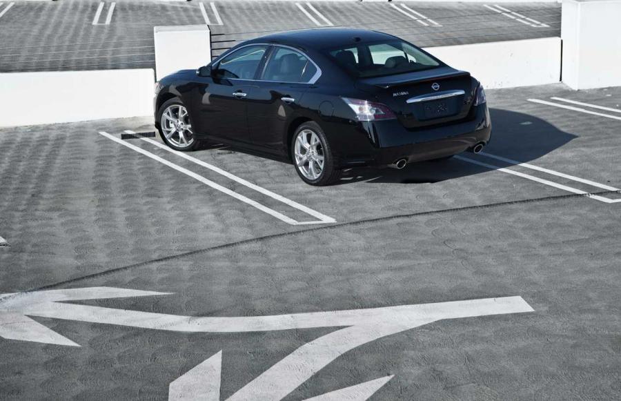  Nissan Maxima 2012 года  (фото 4 из 26)
